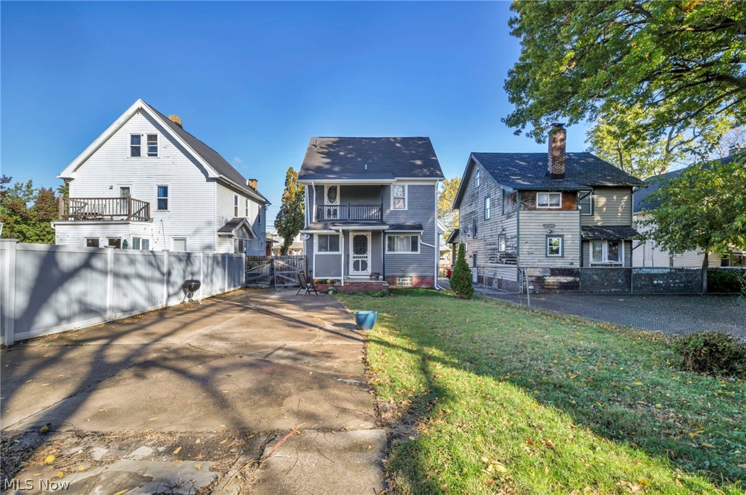 1825 Treadway Cleveland OH 44109