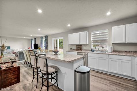 4660 Erhart Drive Lorain OH 44053