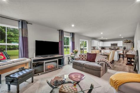 4660 Erhart Drive Lorain OH 44053