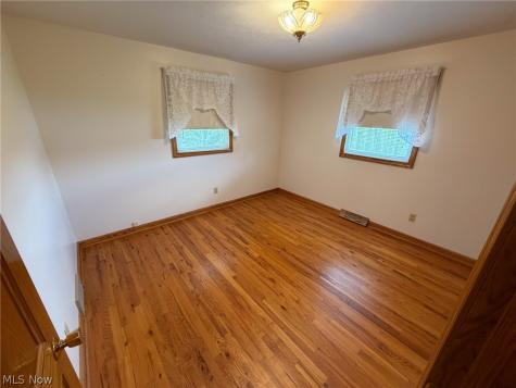 3215 Knollridge Circle NE Canton OH 44721