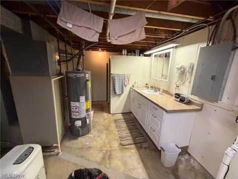 3215 Knollridge Circle NE Canton OH 44721
