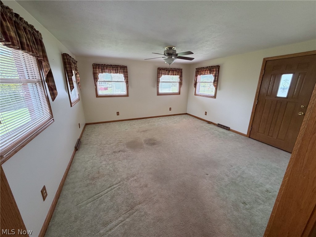 3215 Knollridge Circle NE Canton OH 44721