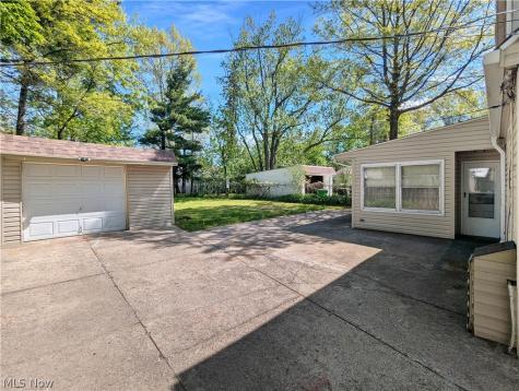 4135 Eastway Road Cleveland OH 44121