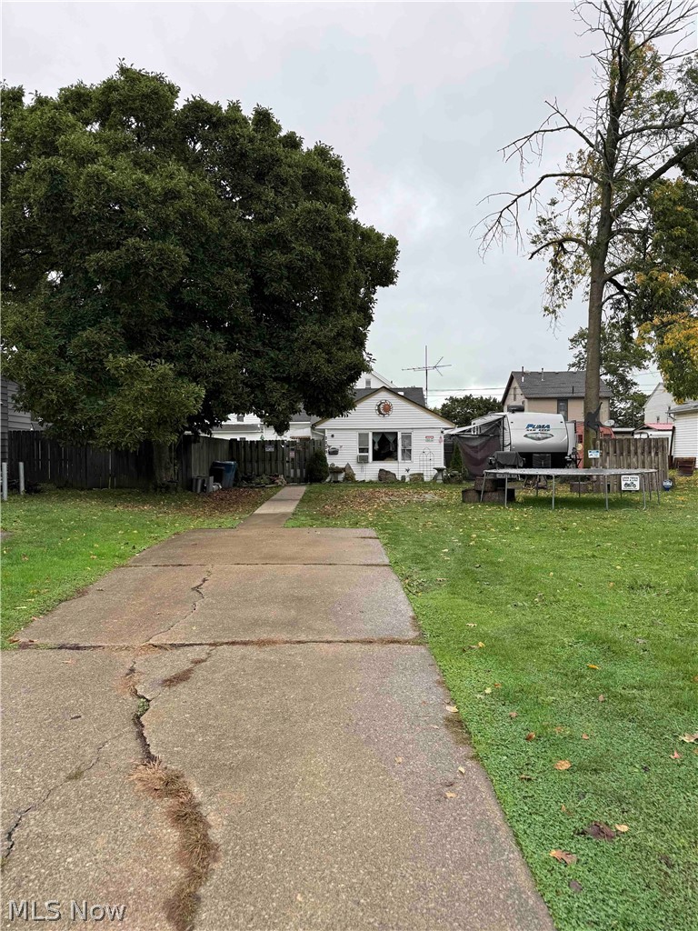 2229 E 32nd Street Lorain OH 44055