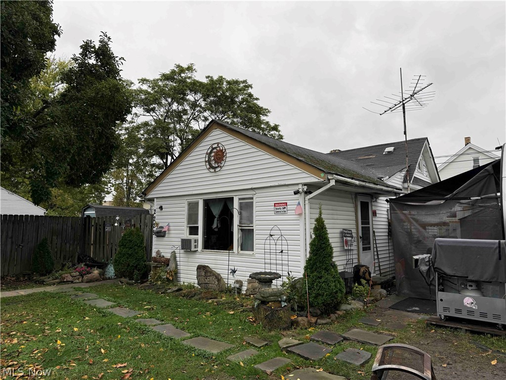 2229 E 32nd Street Lorain OH 44055