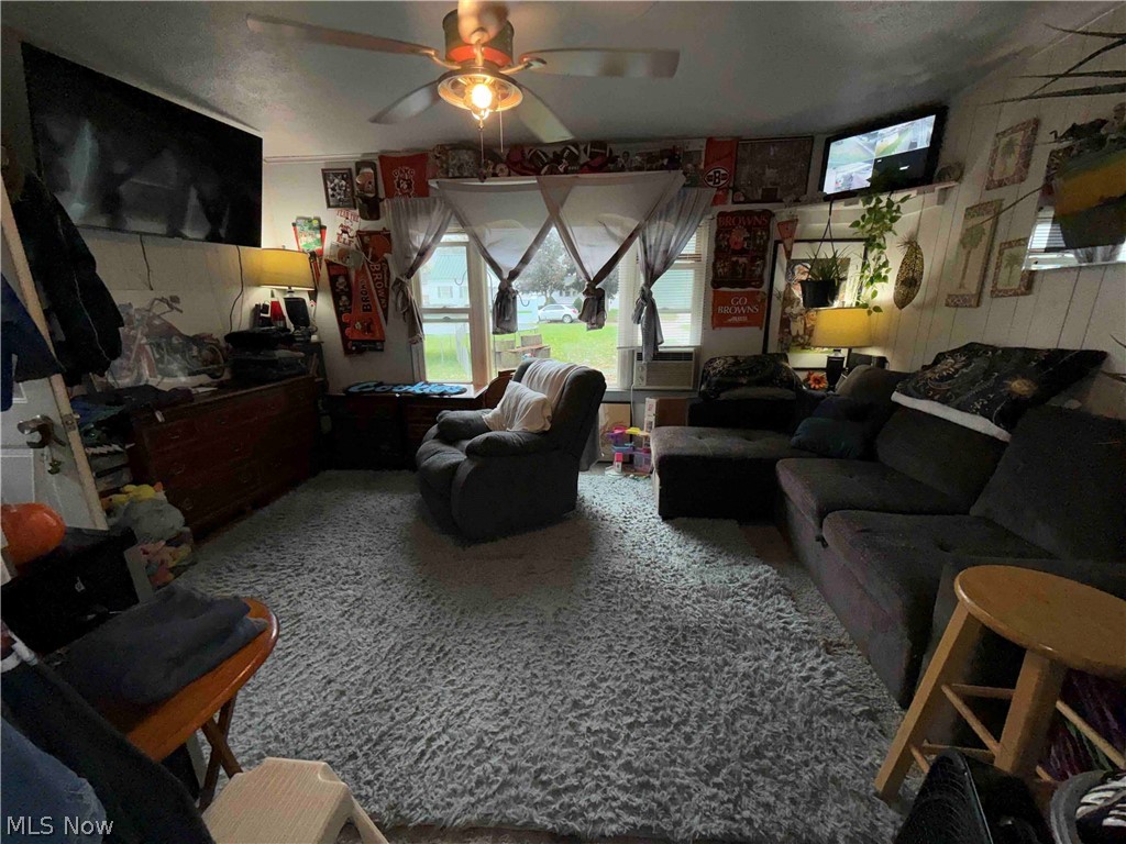 2229 E 32nd Street Lorain OH 44055