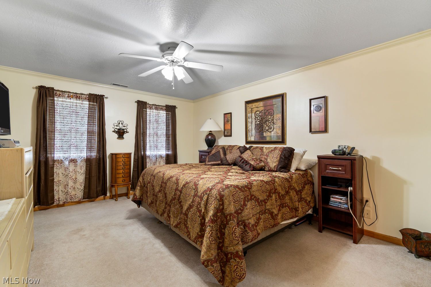 380 Schoenbrunn Drive Drive NE New Philadelphia OH 44663