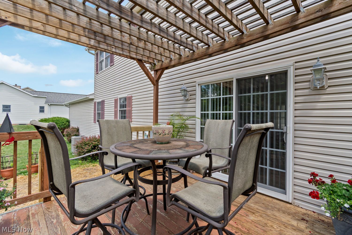 380 Schoenbrunn Drive Drive NE New Philadelphia OH 44663