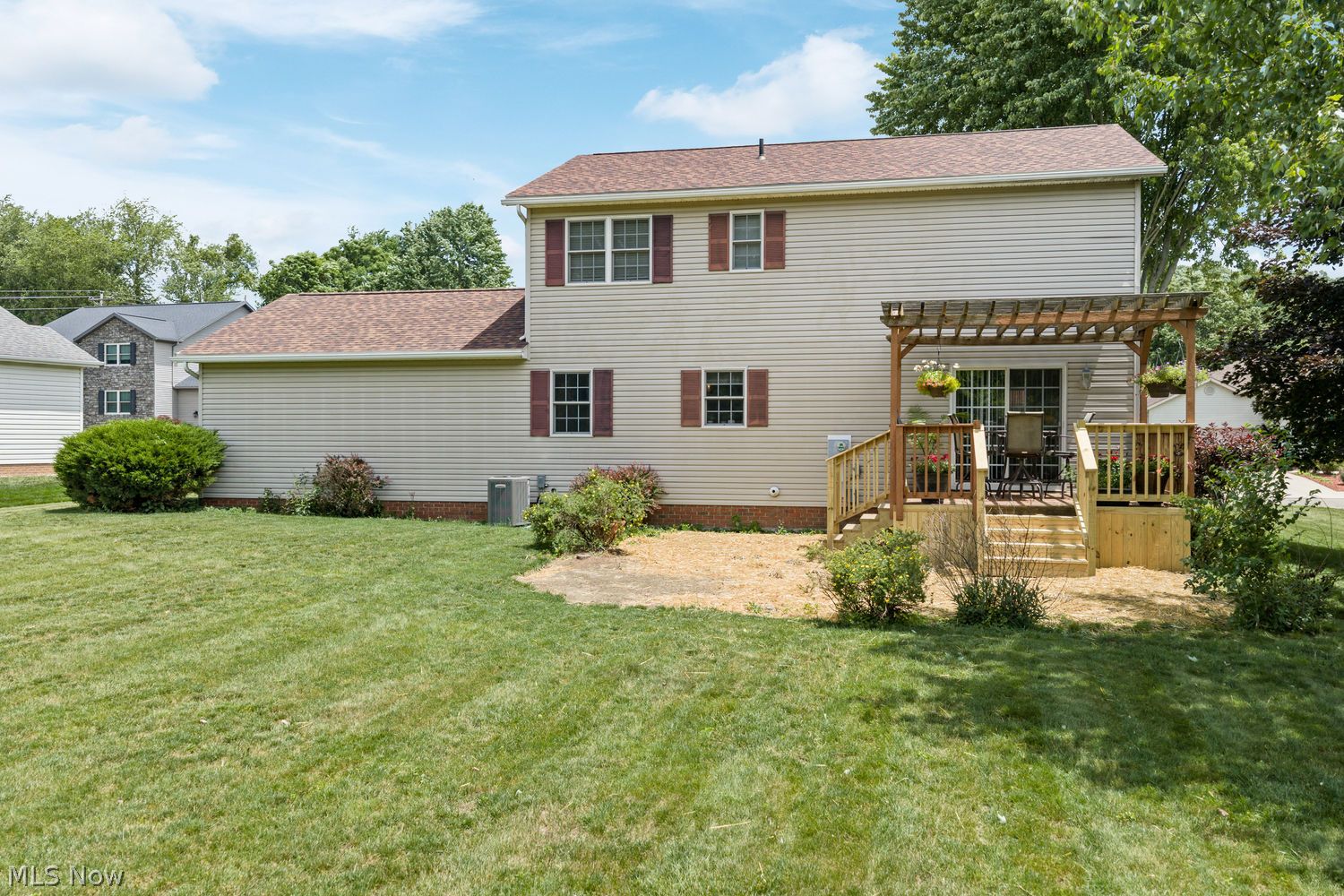 380 Schoenbrunn Drive Drive NE New Philadelphia OH 44663