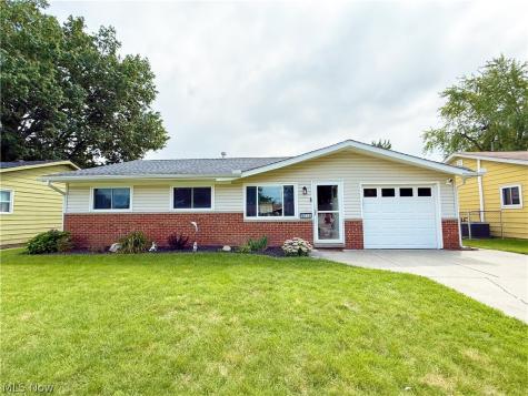 4713 Meadow Lane Lorain OH 44055