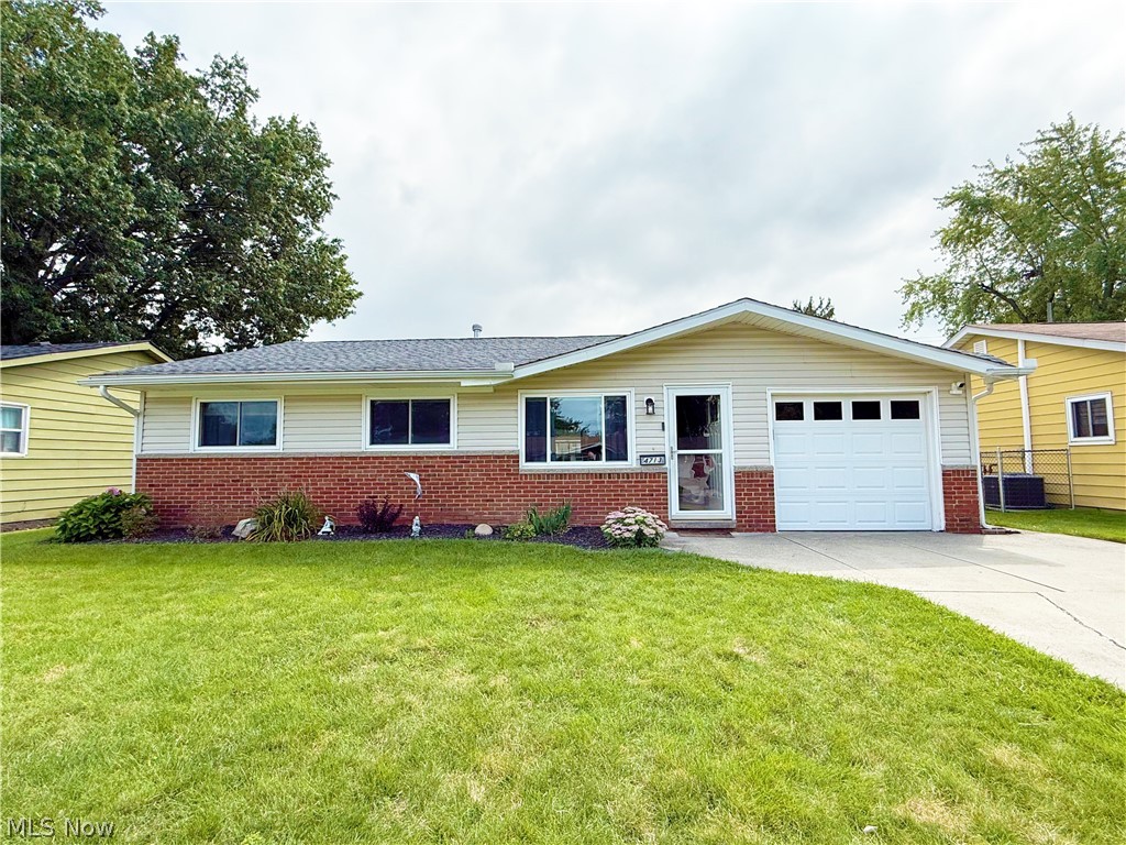 4713 Meadow Lane Lorain OH 44055