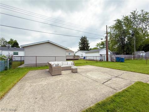 4713 Meadow Lane Lorain OH 44055