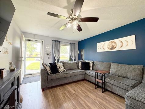 4713 Meadow Lane Lorain OH 44055