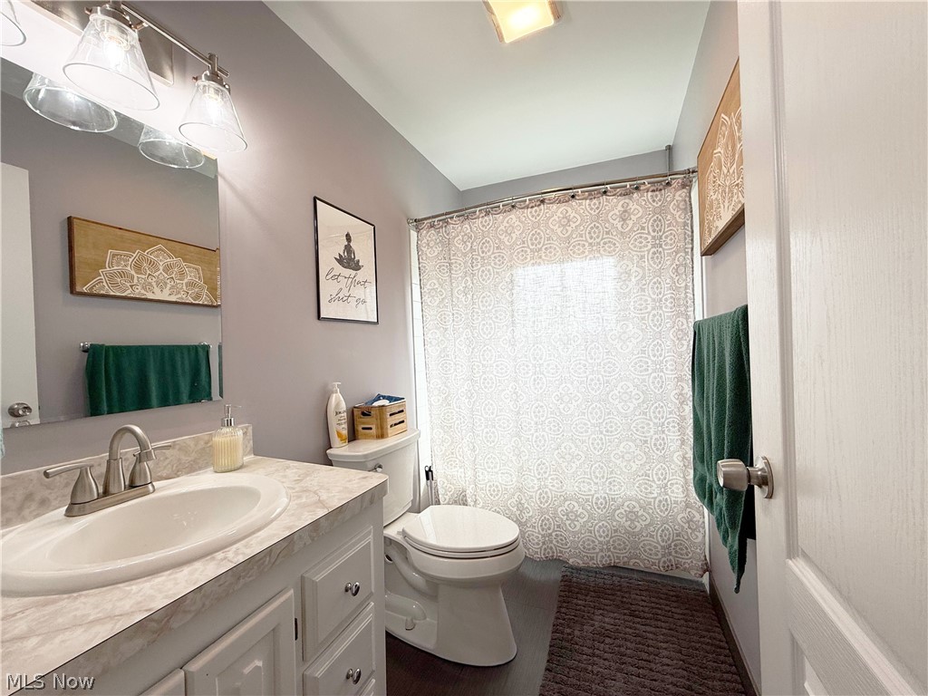 4713 Meadow Lane Lorain OH 44055
