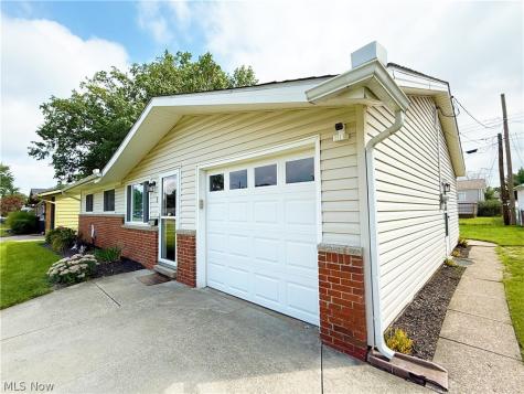 4713 Meadow Lane Lorain OH 44055
