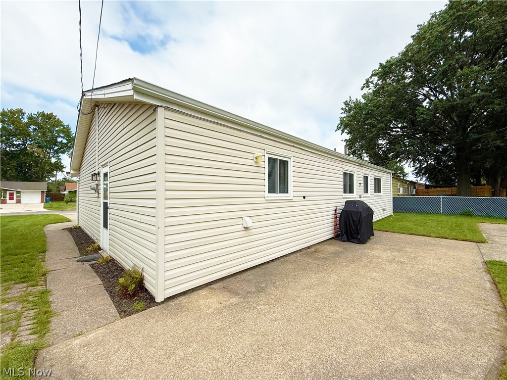 4713 Meadow Lane Lorain OH 44055