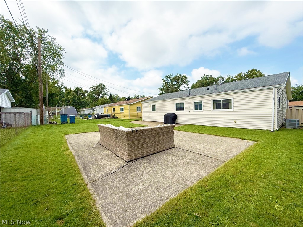 4713 Meadow Lane Lorain OH 44055