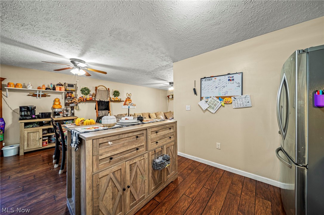 7435 Glenwood Road Conneaut OH 44030