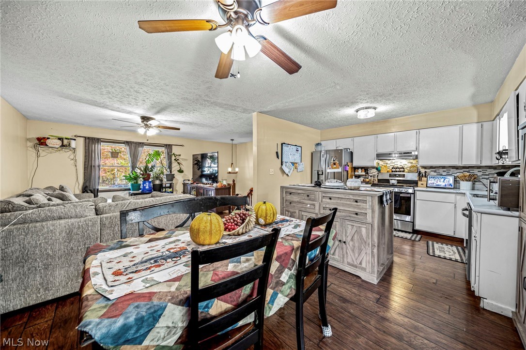 7435 Glenwood Road Conneaut OH 44030