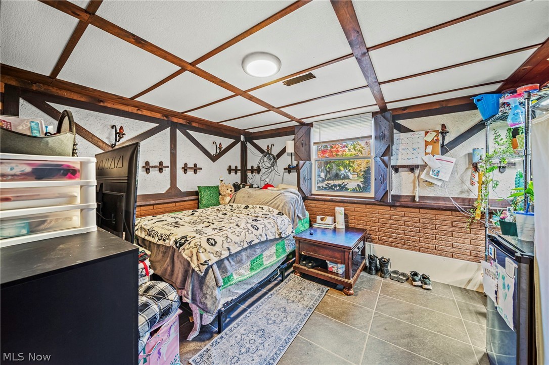7435 Glenwood Road Conneaut OH 44030