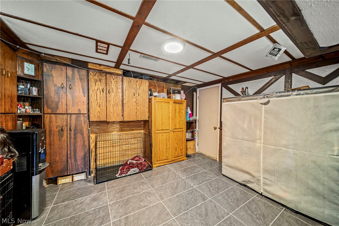 7435 Glenwood Road Conneaut OH 44030
