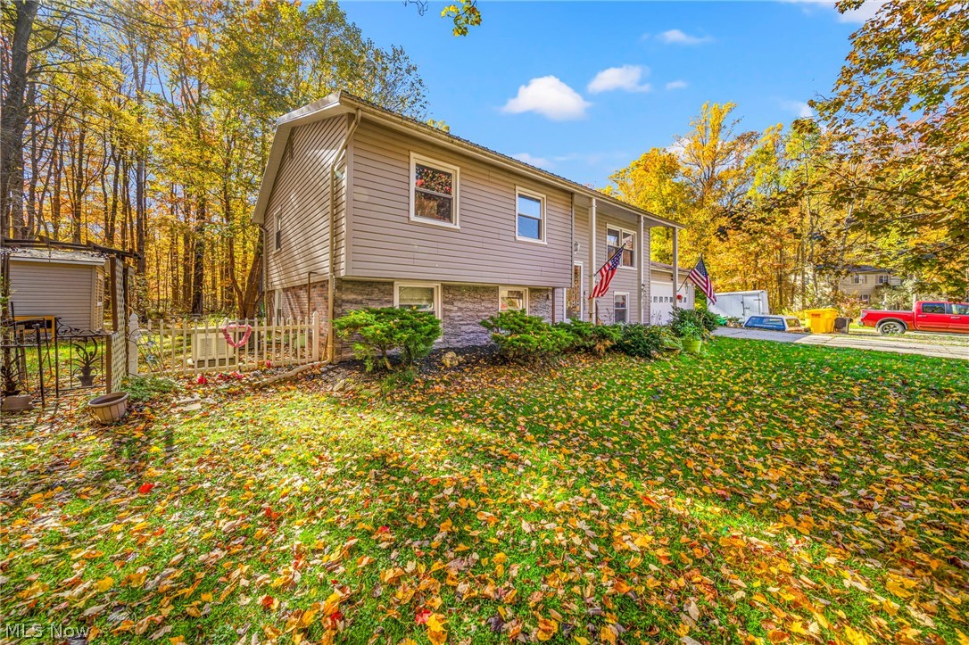 7435 Glenwood Road Conneaut OH 44030