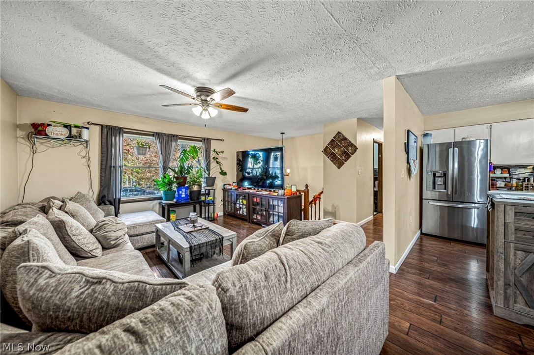 7435 Glenwood Road Conneaut OH 44030
