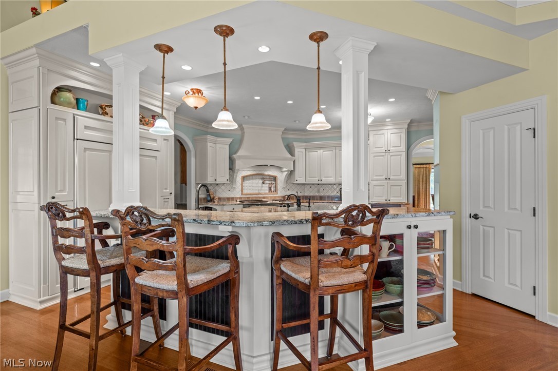 282 W Edinburgh Drive Highland Heights OH 44143