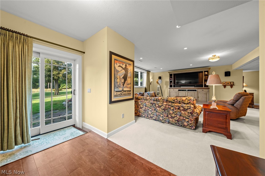 282 W Edinburgh Drive Highland Heights OH 44143