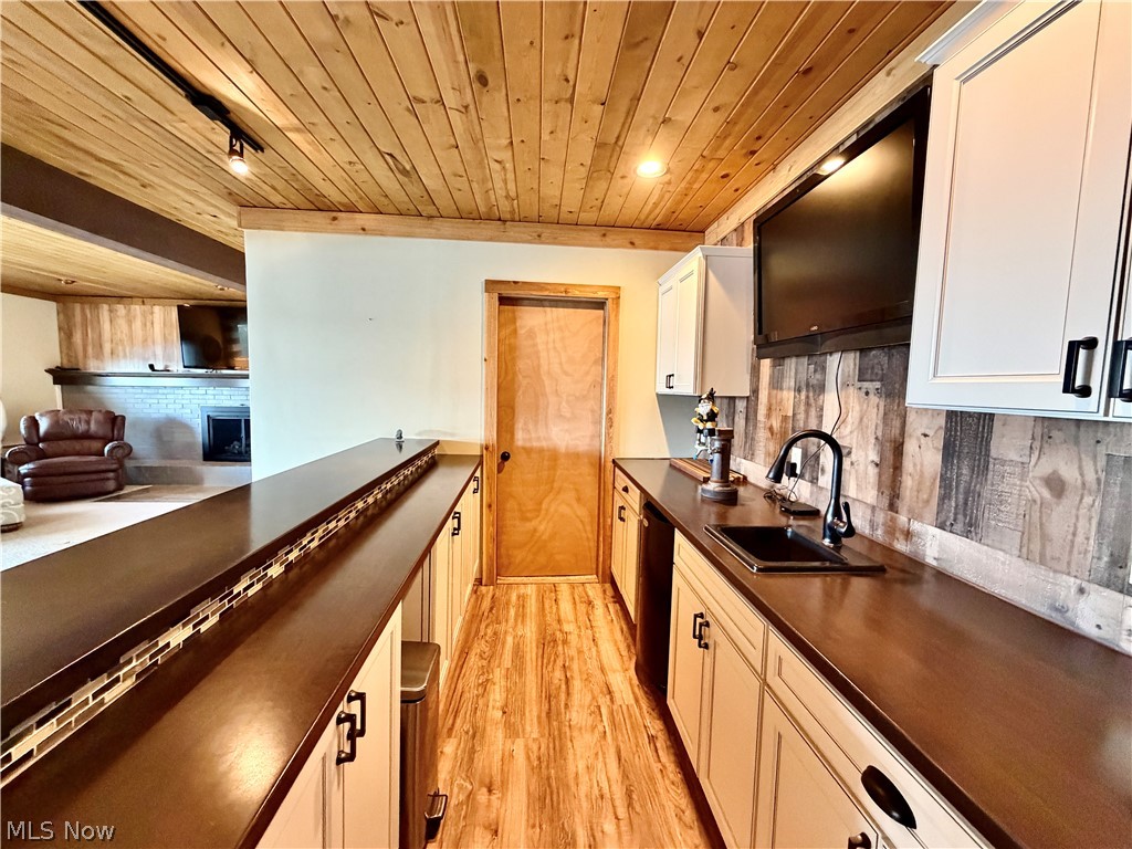 47817 Tomahawk Drive Negley OH 44441