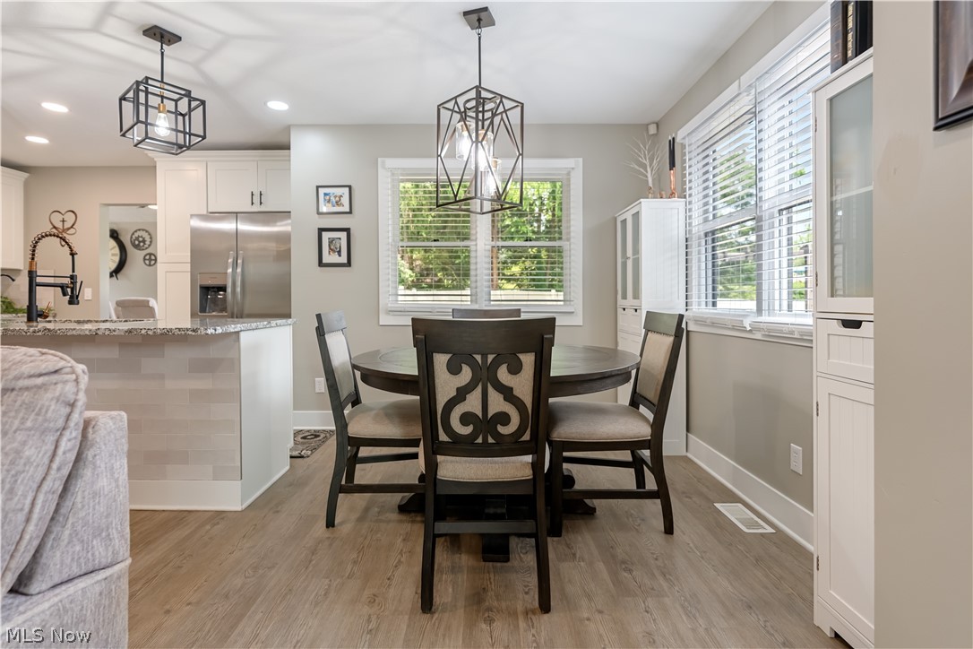 4905 Glenridge Circle NE Canton OH 44714