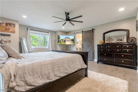 4905 Glenridge Circle NE Canton OH 44714