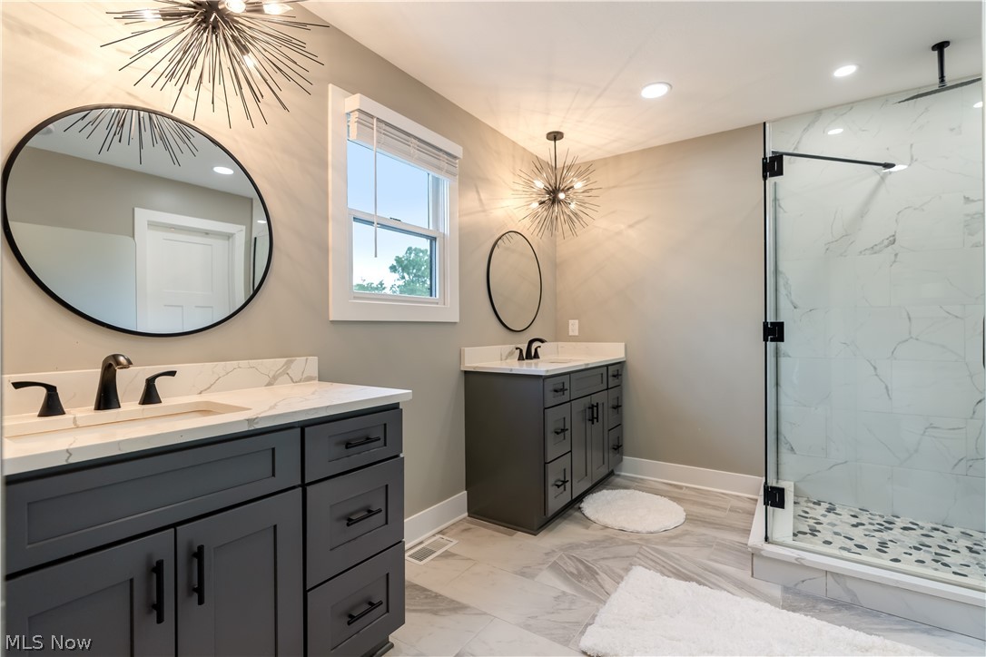 4905 Glenridge Circle NE Canton OH 44714