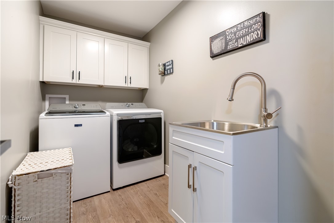 4905 Glenridge Circle NE Canton OH 44714