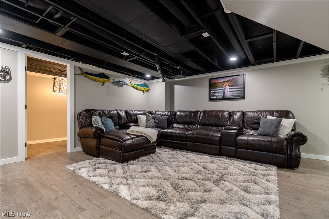 4905 Glenridge Circle NE Canton OH 44714