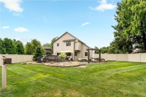 4905 Glenridge Circle NE Canton OH 44714