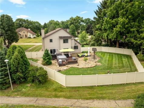 4905 Glenridge Circle NE Canton OH 44714