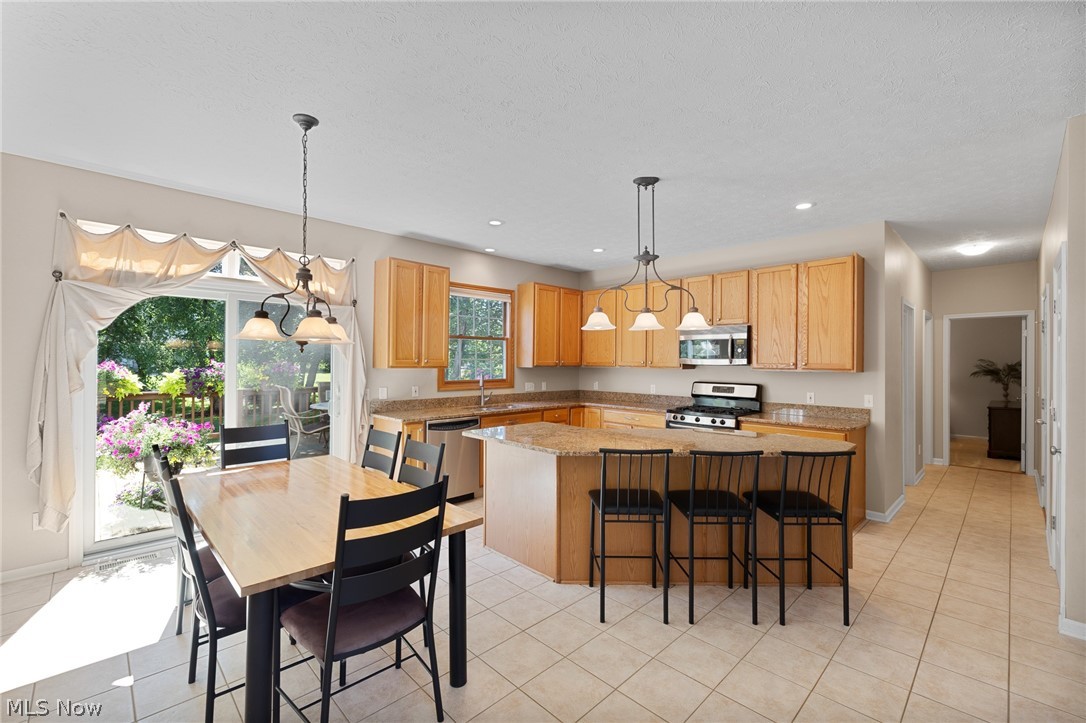 12300 Coopers Run Strongsville OH 44149