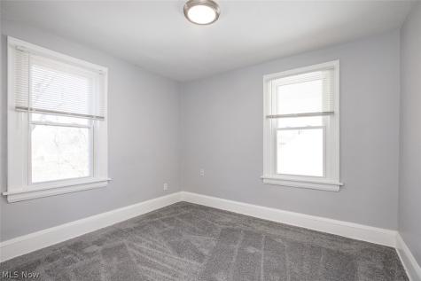826 Dover Avenue Akron OH 44320