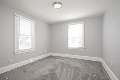 826 Dover Avenue Akron OH 44320