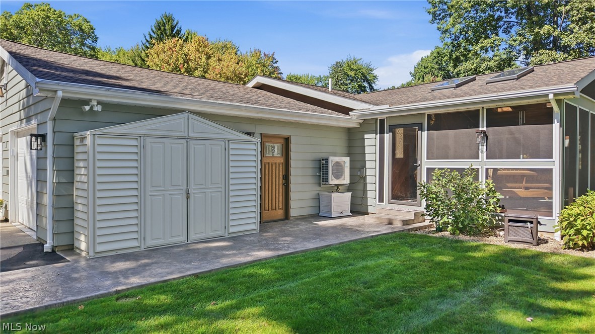 241 Cricket Lane Cortland OH 44410