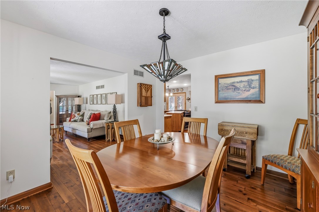 241 Cricket Lane Cortland OH 44410