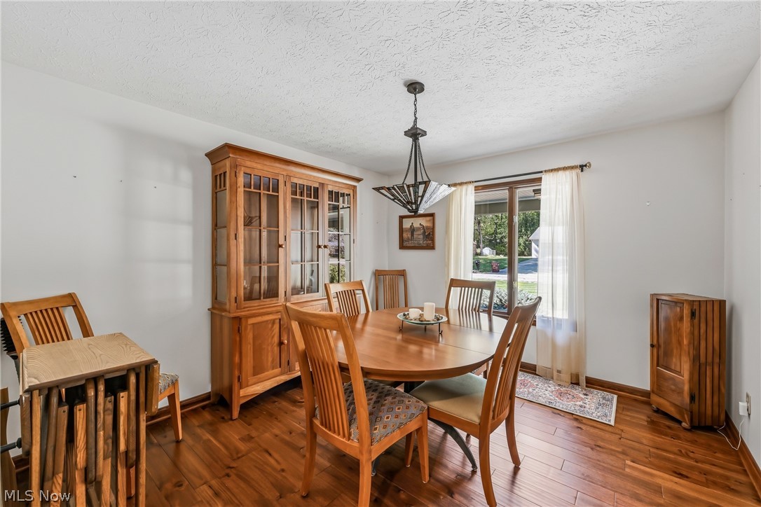 241 Cricket Lane Cortland OH 44410