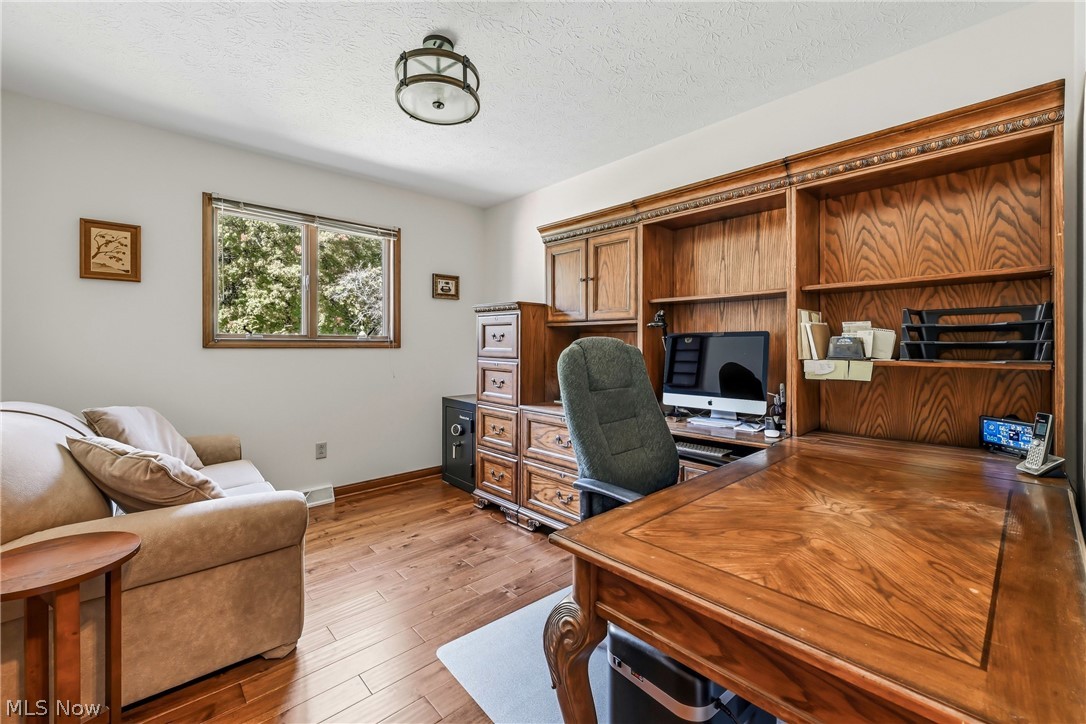 241 Cricket Lane Cortland OH 44410