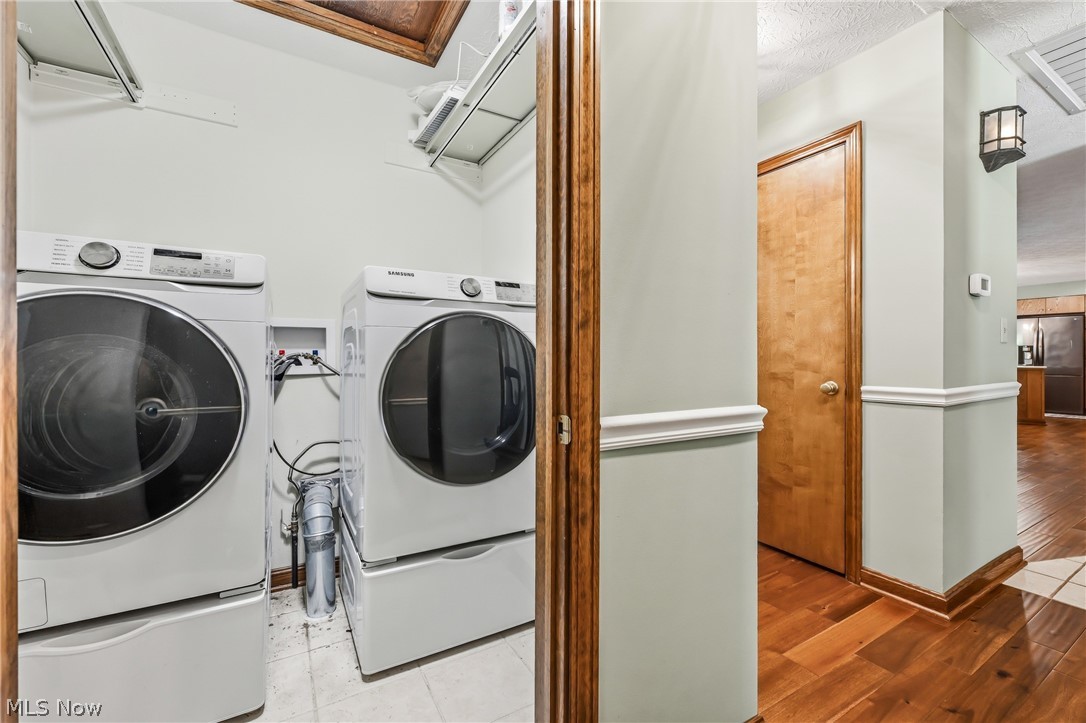 241 Cricket Lane Cortland OH 44410