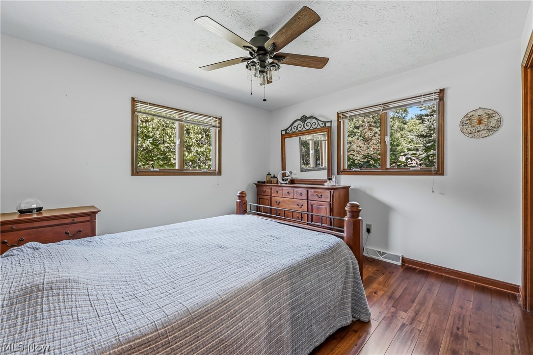 241 Cricket Lane Cortland OH 44410