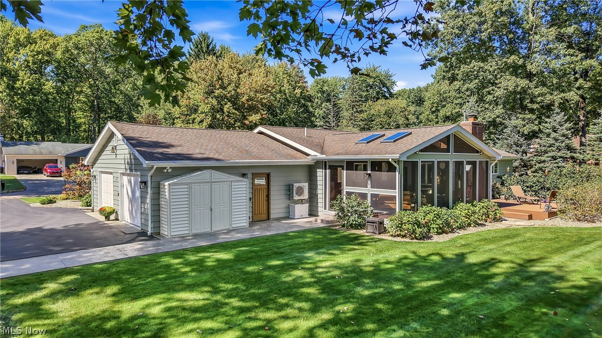 241 Cricket Lane Cortland OH 44410
