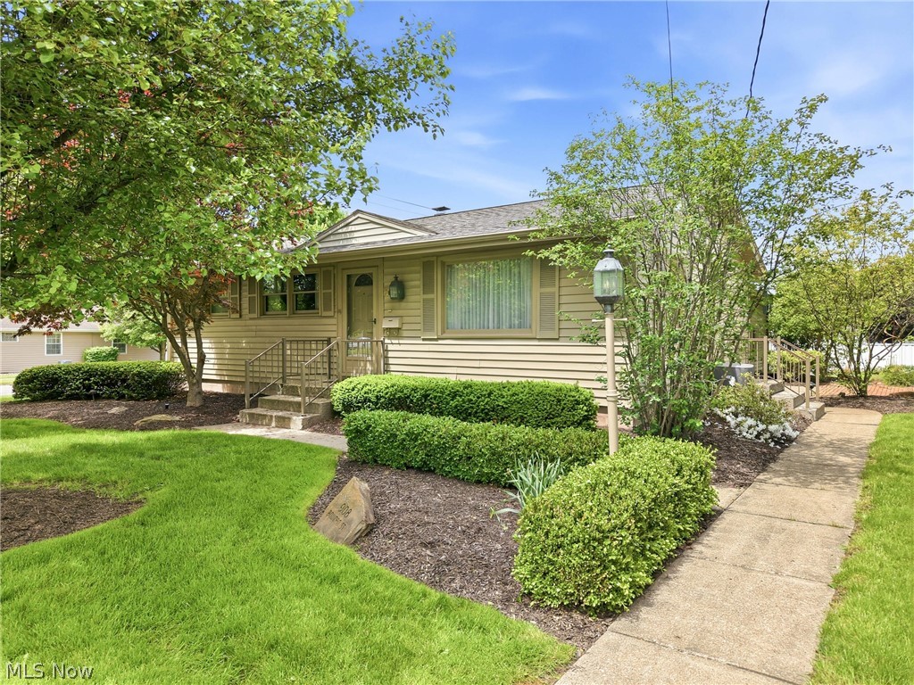 908 Bowman Street Niles OH 44446