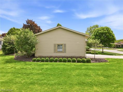 908 Bowman Street Niles OH 44446