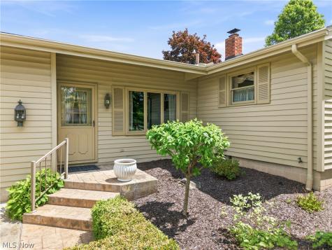 908 Bowman Street Niles OH 44446